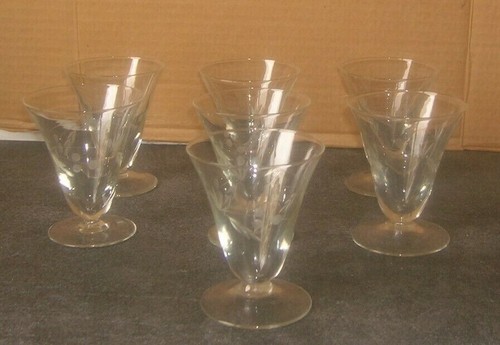 Lot verres forme de - forme,